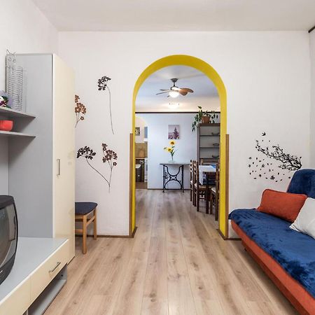 Amazing Apartment In Senj With House Sea View المظهر الخارجي الصورة