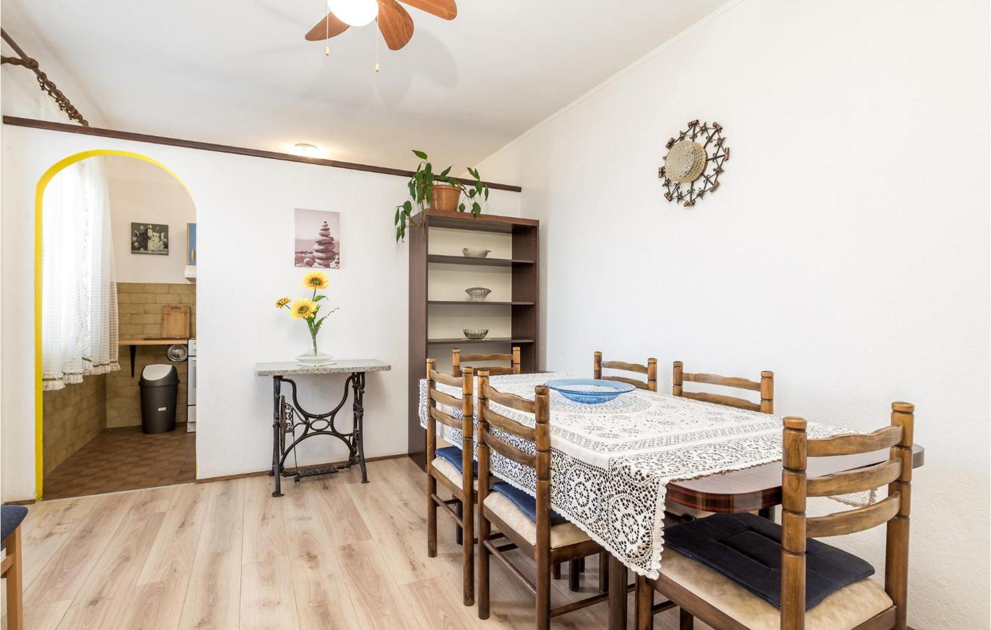 Amazing Apartment In Senj With House Sea View المظهر الخارجي الصورة